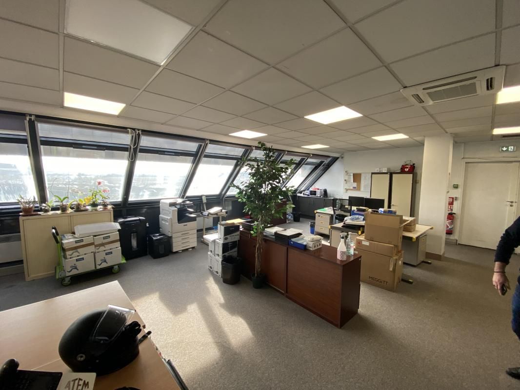 Location entrepôts 460 m² divisibles à partir de 230 m²