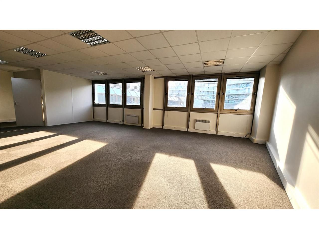 Location bureaux 154 m² non divisibles