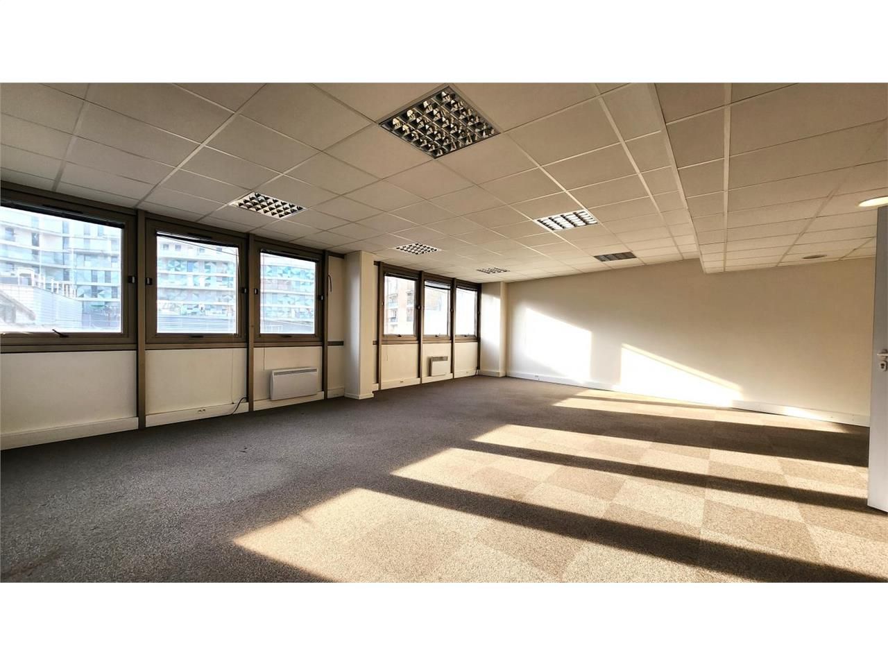 Location bureaux 154 m² non divisibles