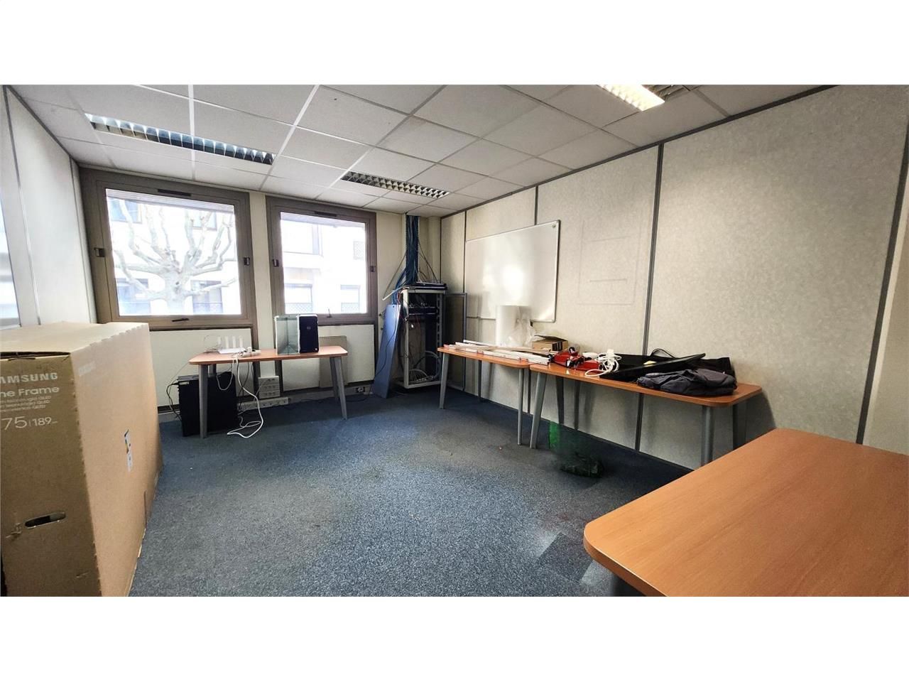 Location bureaux 160 m² non divisibles