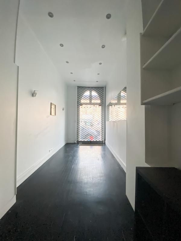 Location local commercial 13 m² non divisibles