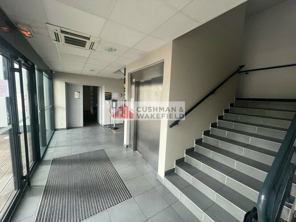 NIMES - BUREAUX A LOUER