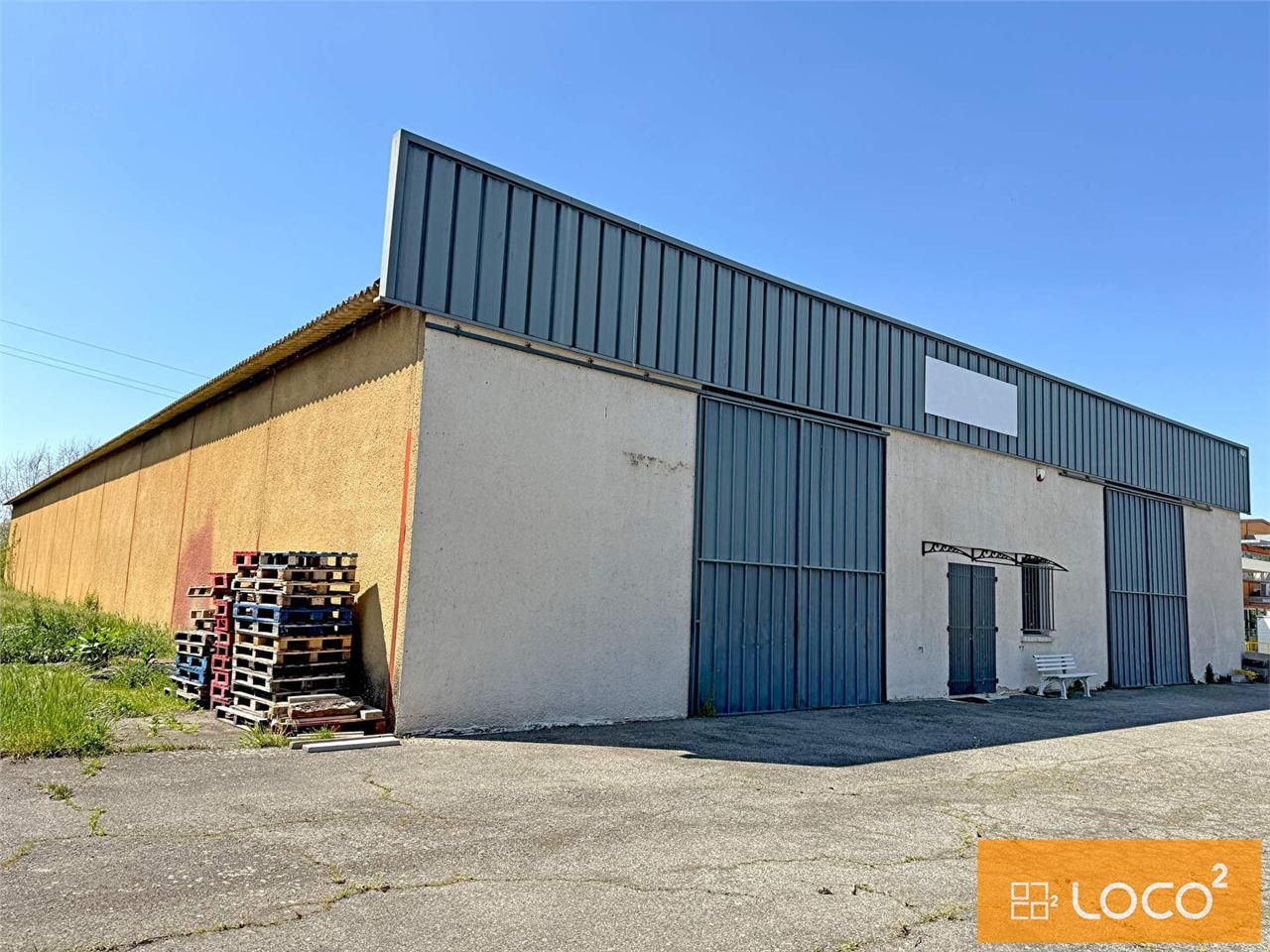 Location local 1200.00 m² à SAINT ALBAN