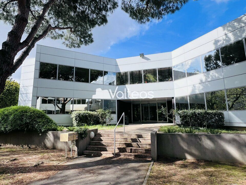 Location bureaux 138 m² non divisibles