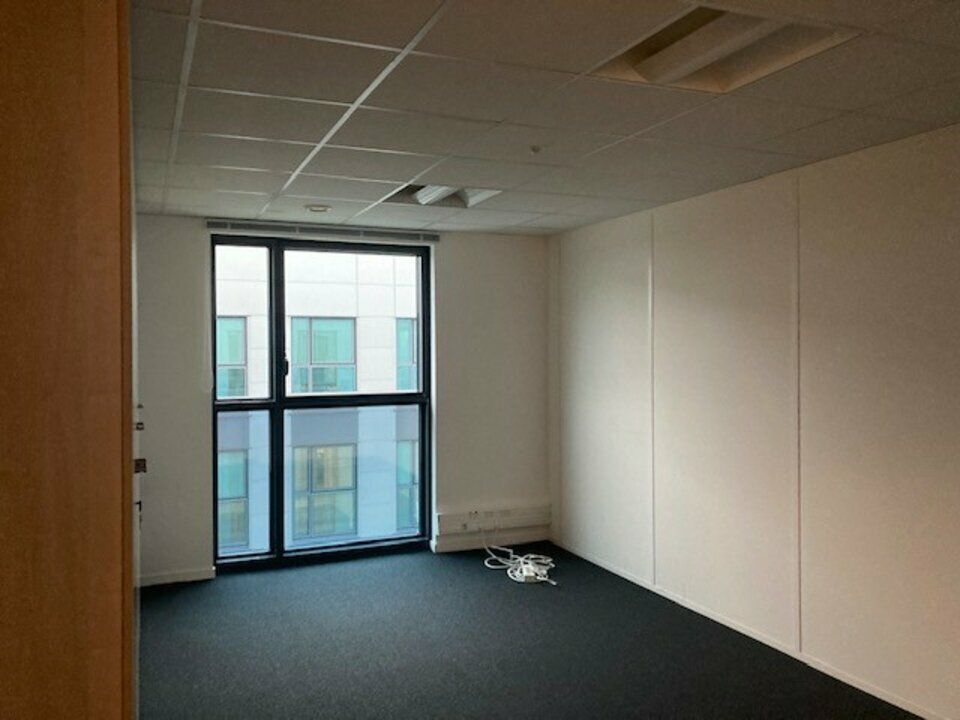 Location bureaux 480 m² non divisibles