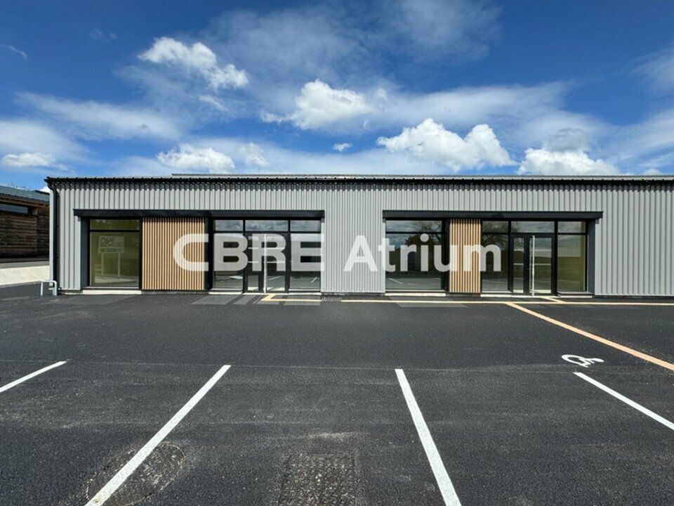Location local commercial 140 m² non divisibles