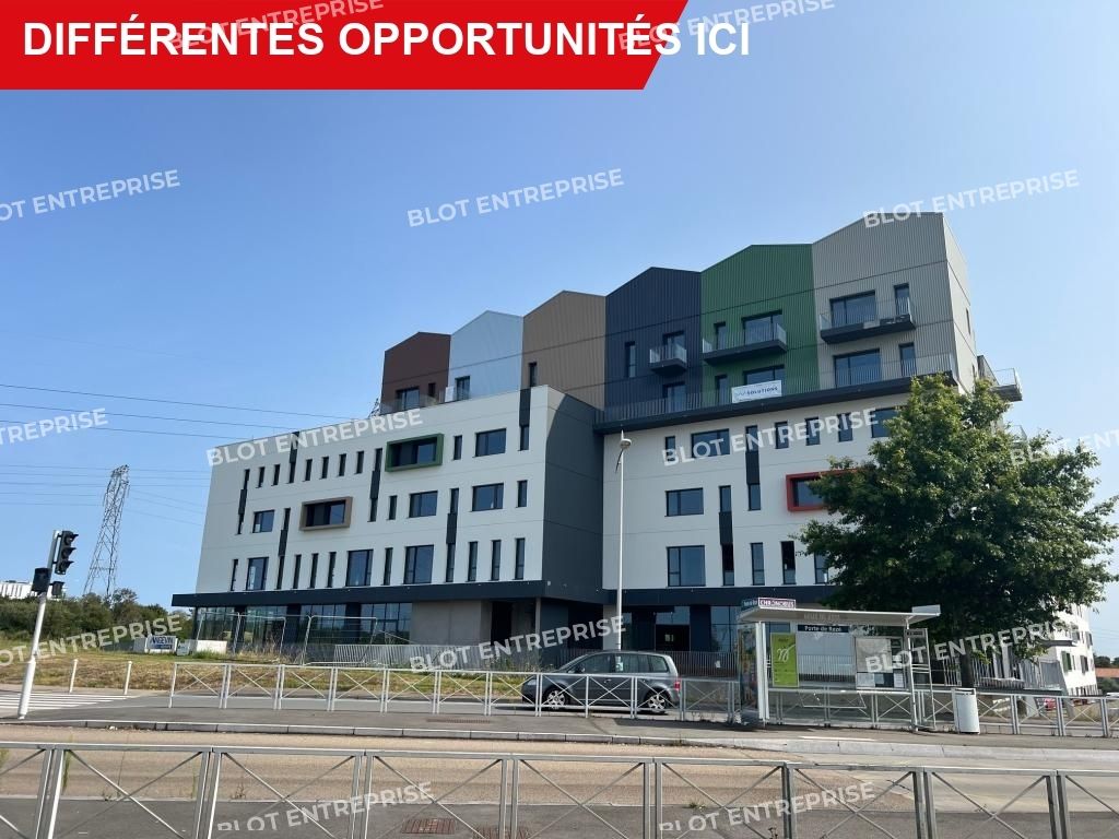 Location bureaux 812 m² non divisibles