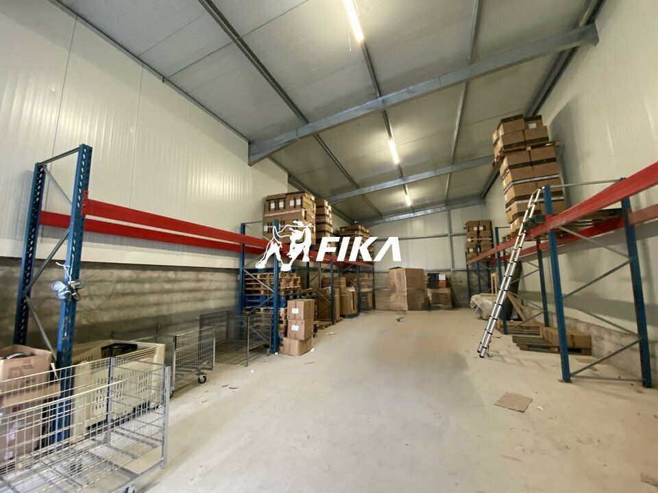 A LOUER LOCAL D'ACTIVITE 320 m² - (32600) L'ISLE JOURDAIN