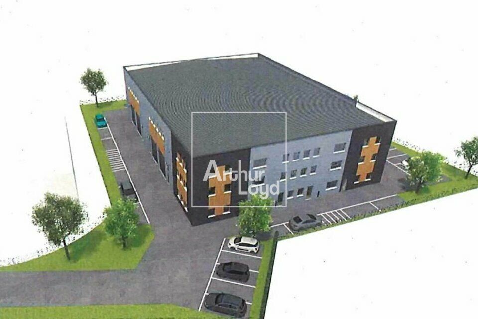 Location local d''activites 1360 m² divisibles à partir de 170 m²
