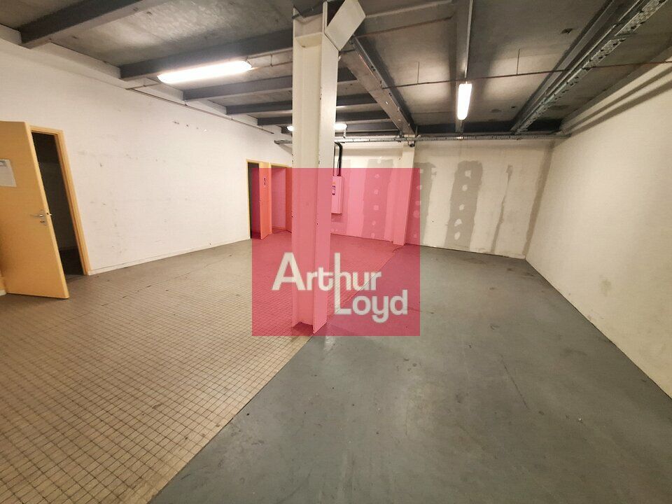 COURNON ZI  A LOUER LOCAL ACTIVITE 238 M²