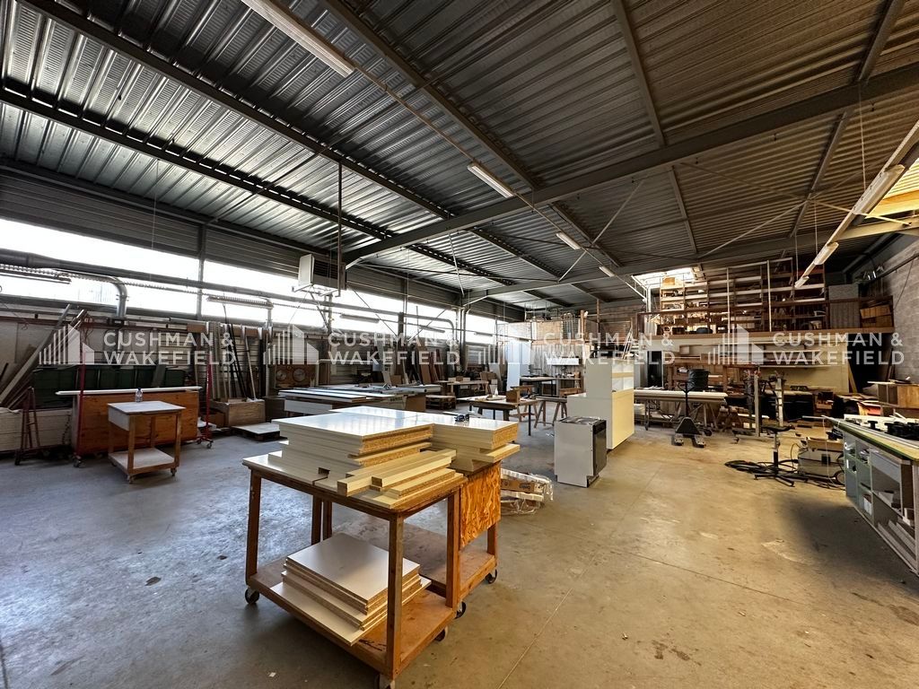 Vente activités 1008 m² non divisibles