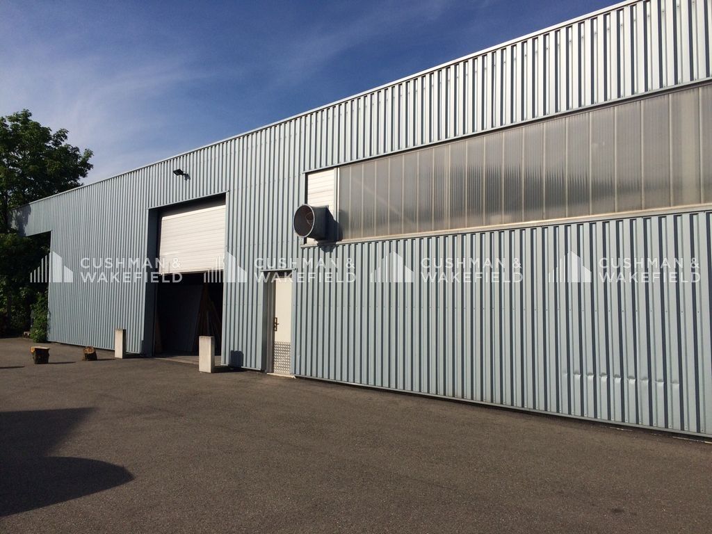 Vente activités 920 m² non divisibles