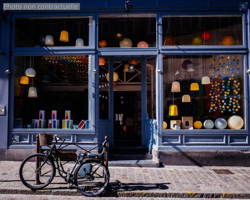 Location local commercial 135 m² à LE BOUSCAT