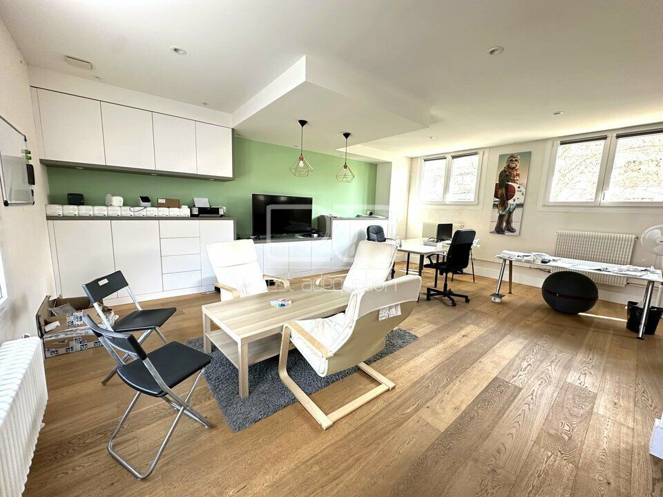 Location bureaux 70 m² non divisibles