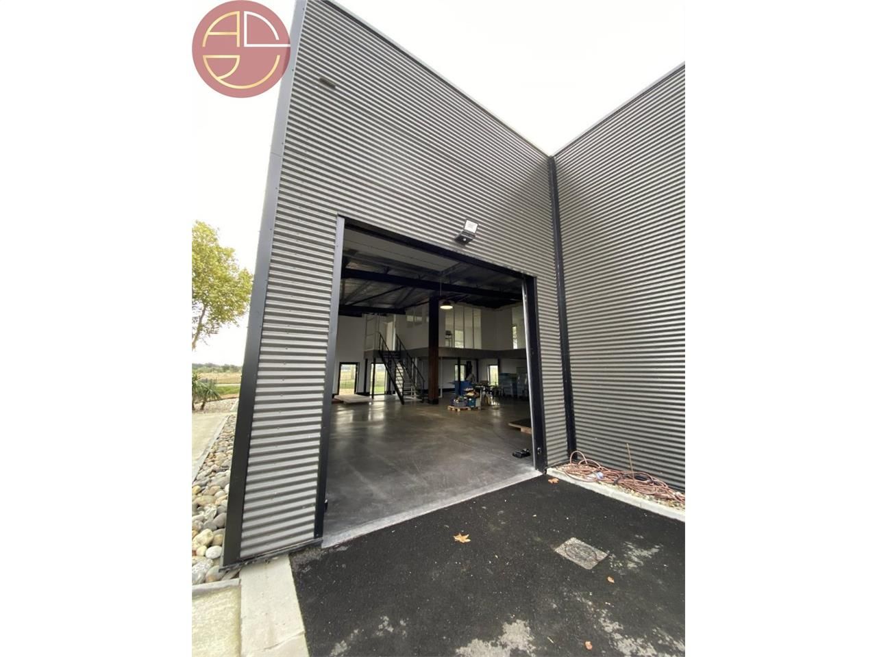 Location local 270 m² à PIBRAC