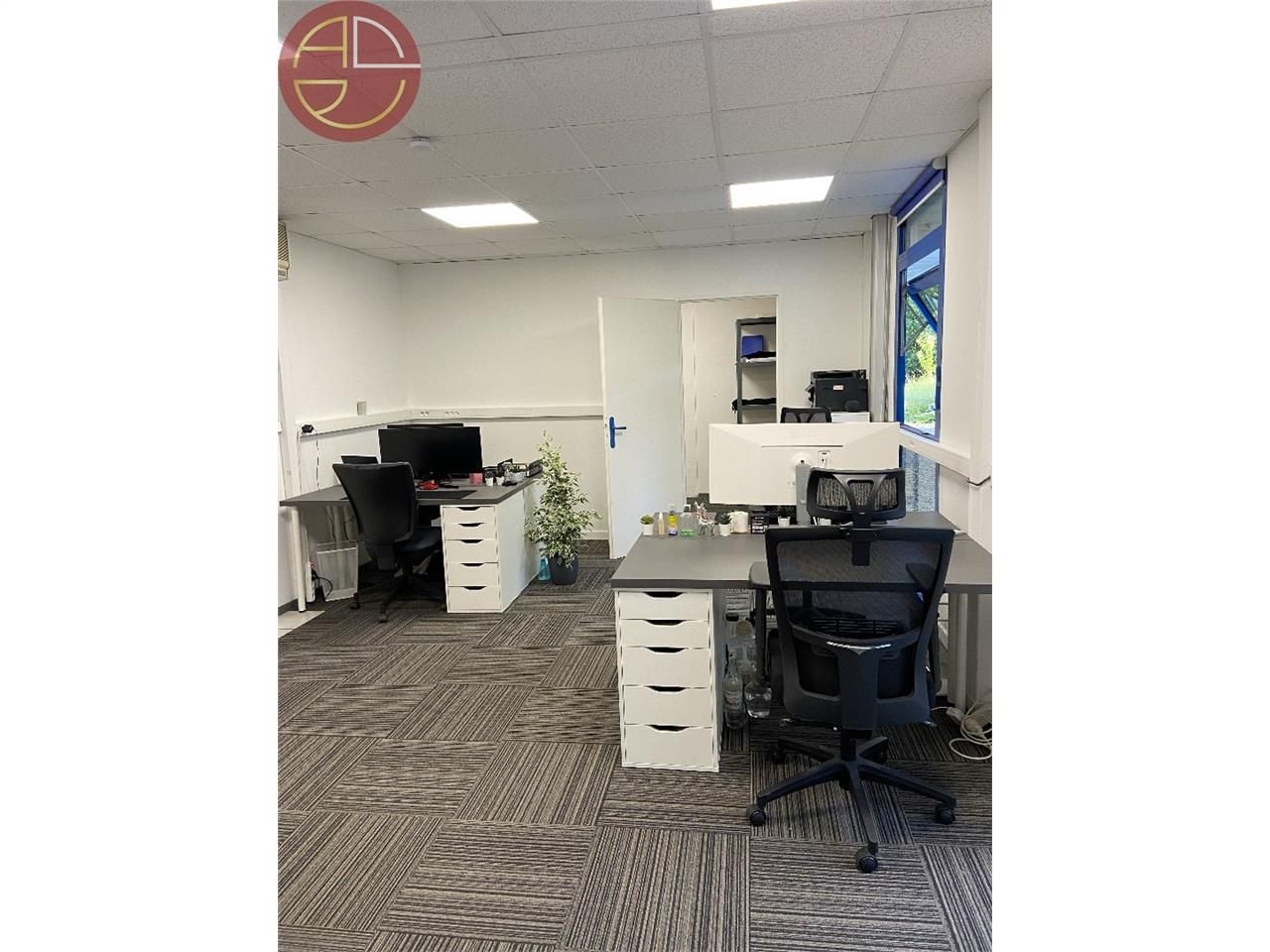 Location bureaux 82 m² à SAINT JEAN