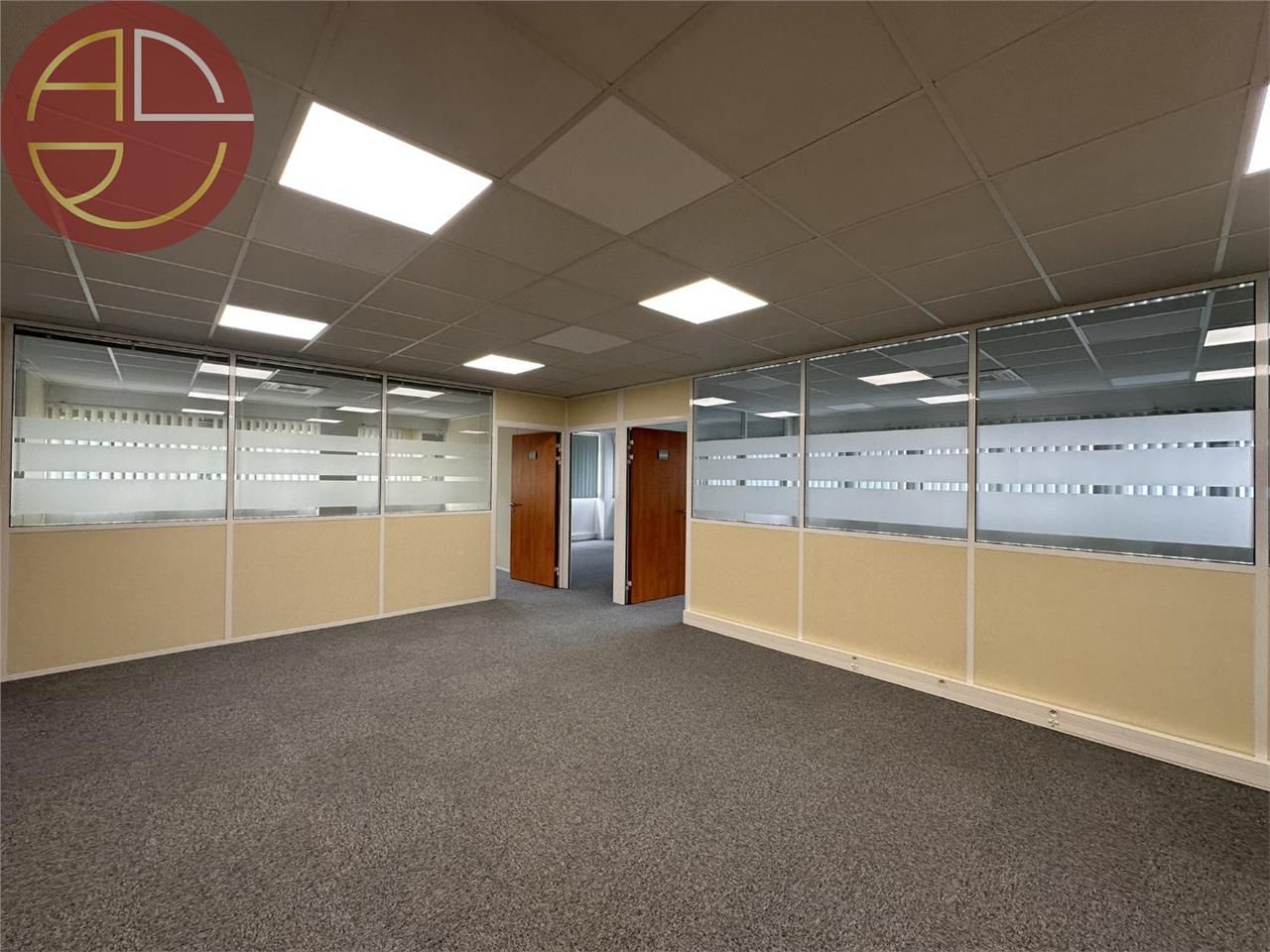 Location bureaux 600 m² à CASTELNAU-D''ESTRETEFONDS