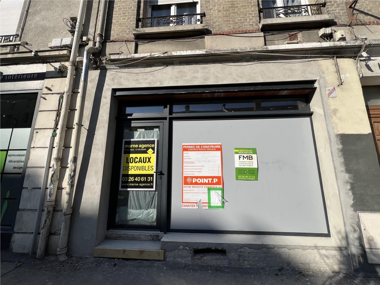 Location local commercial 61 m² à Reims
