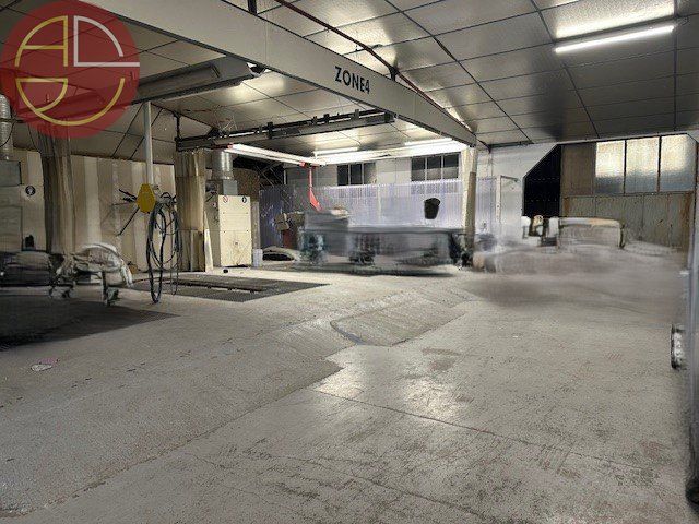 Location local 1200 m² à SAINT-JORY