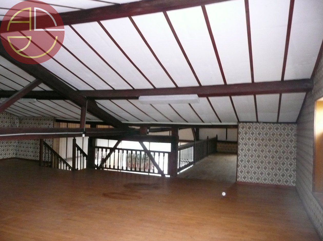 Location local commercial 260 m² à TOULOUSE