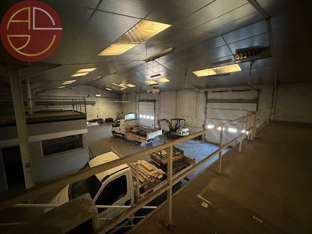 Location local 2300 m² à LABARTHE-SUR-LEZE