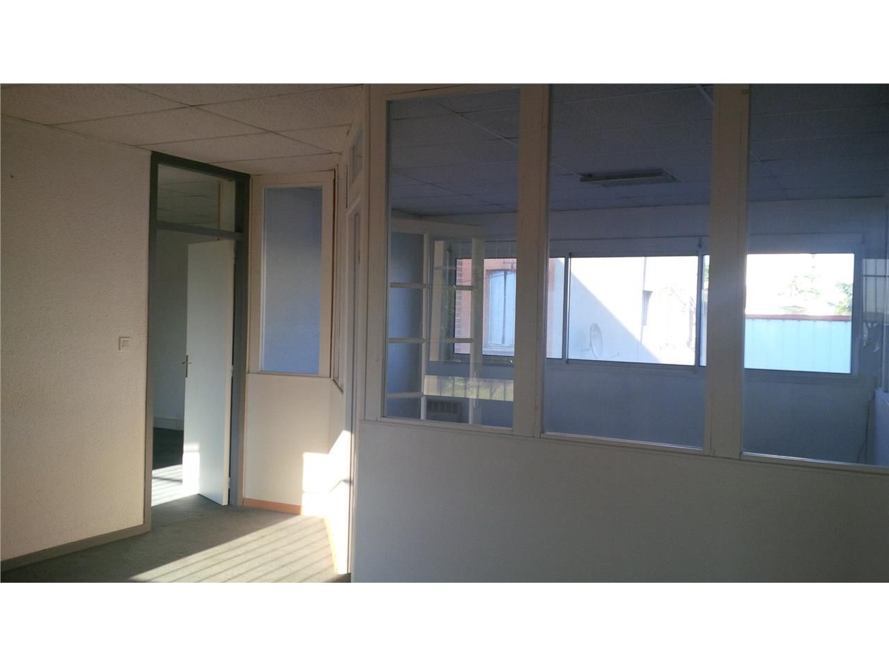 Location bureaux 2366 m² à COLOMIERS