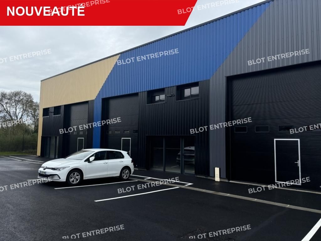 Location entrepôts 400 m² non divisibles