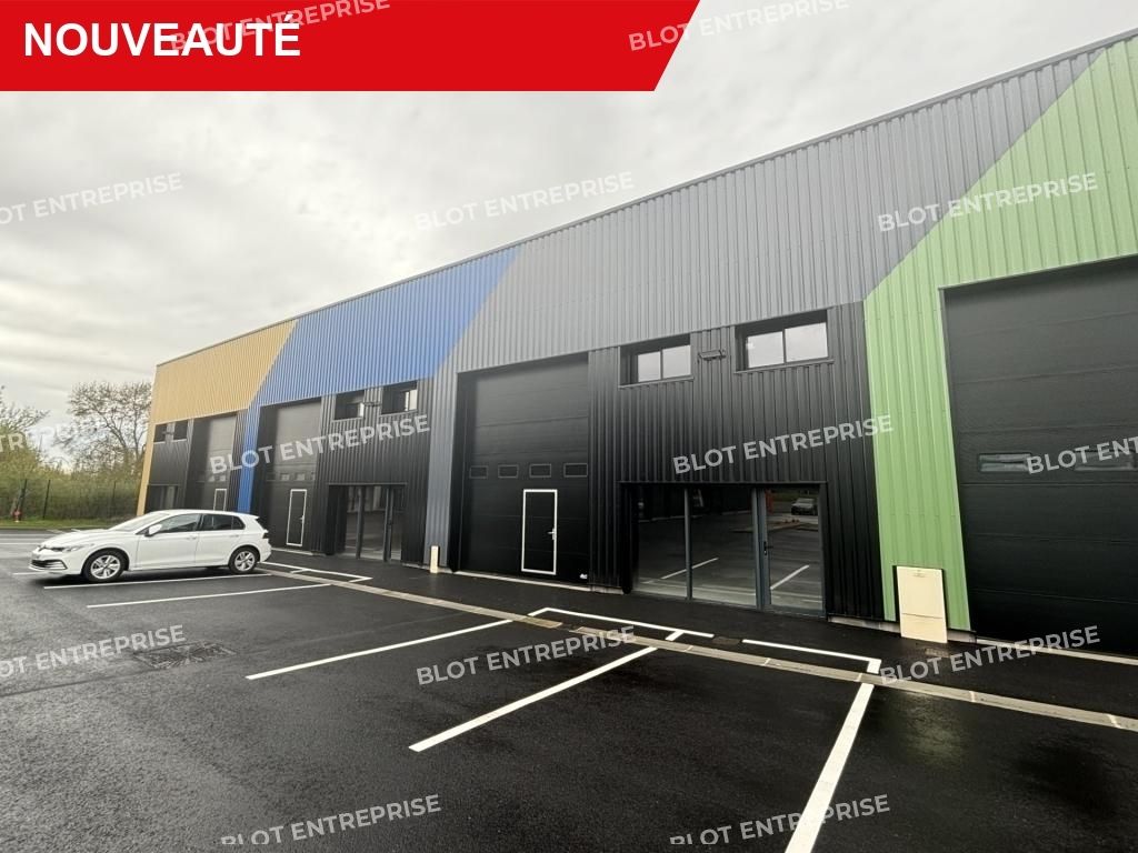 Location entrepôts 200 m² non divisibles