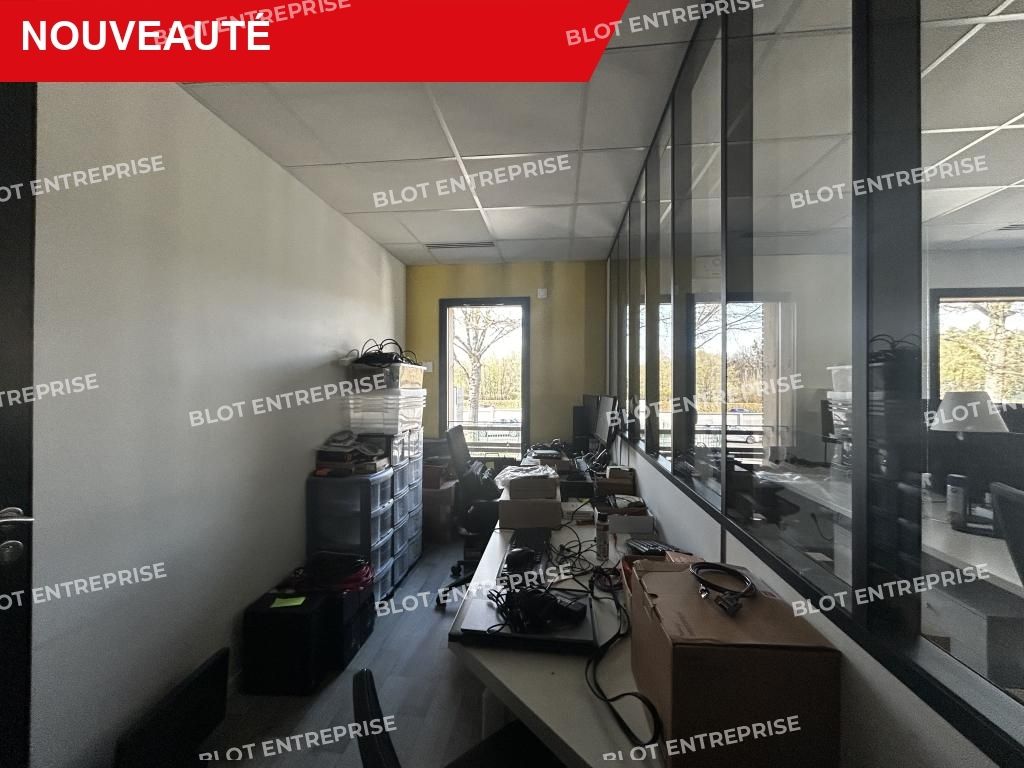 Location bureaux 275 m² non divisibles
