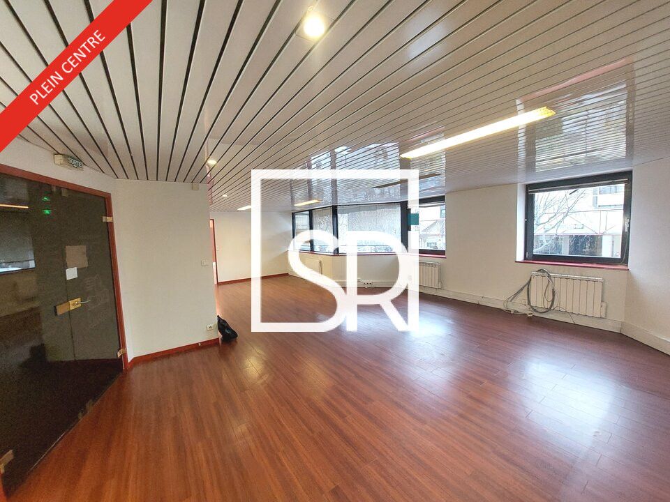 Vente bureaux 151 m² non divisibles