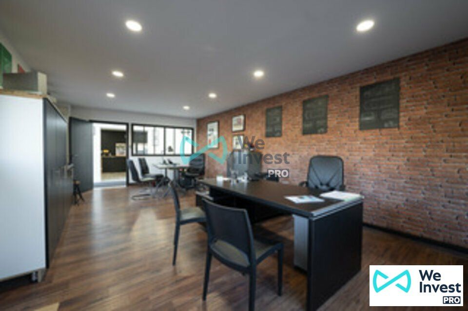 À LOUER – Bâtiment 350 m² sur terrain 2 100 m²