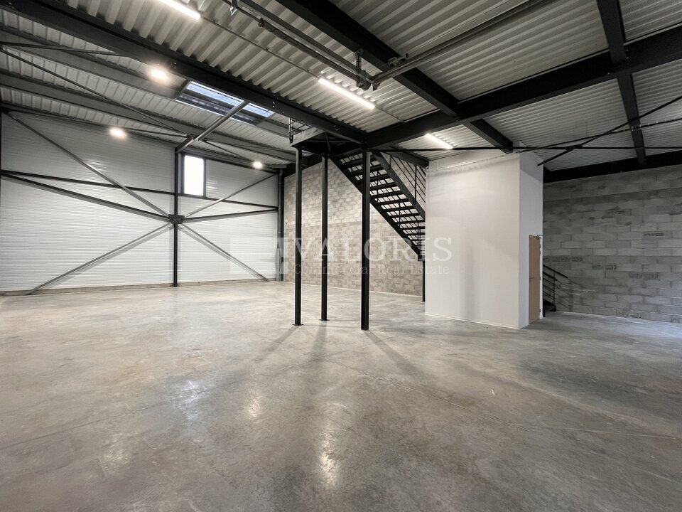 Valoris Méditerranée vous propose, à la location, 3 cellules d‘activités au sein du parc neuf sur la zone de Nicopolis à Brignoles.