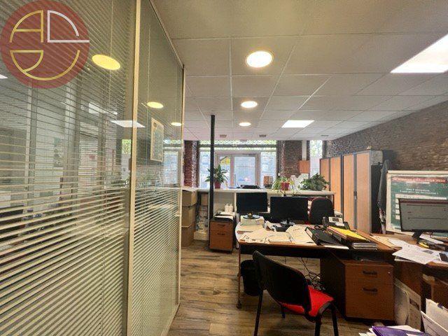 Location local commercial 92 m² à TOULOUSE