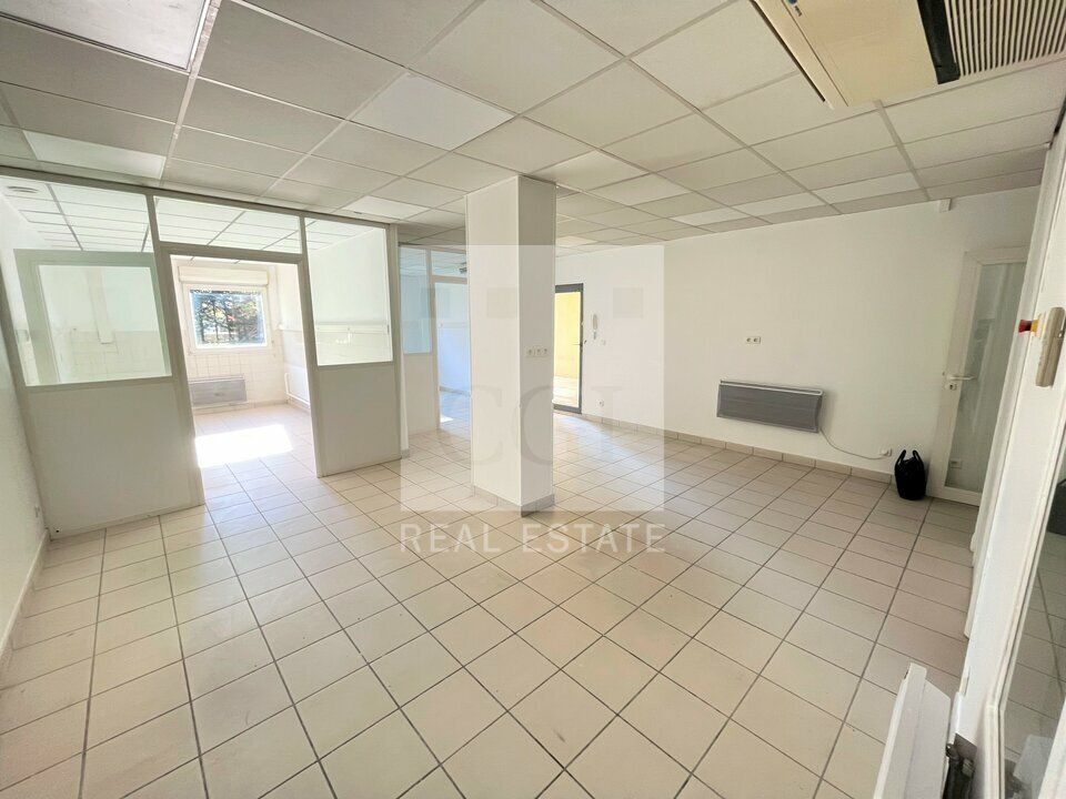 Location bureaux 84 m² non divisibles