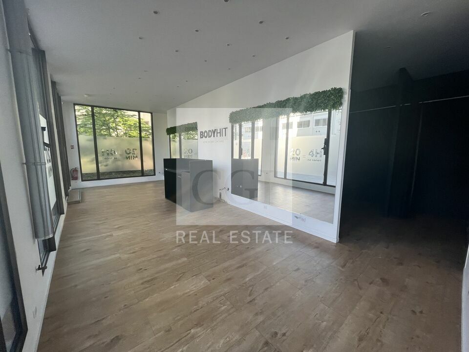 Visibilité, accessibilité et cadre urbain premium : installez-vous à Confluence !