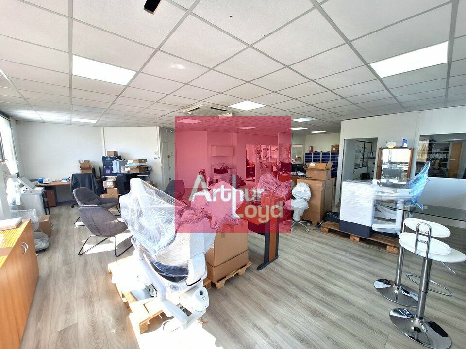 CLERMONT-FERRAND LA PARDIEU BUREAUX A LOUER 242 M²