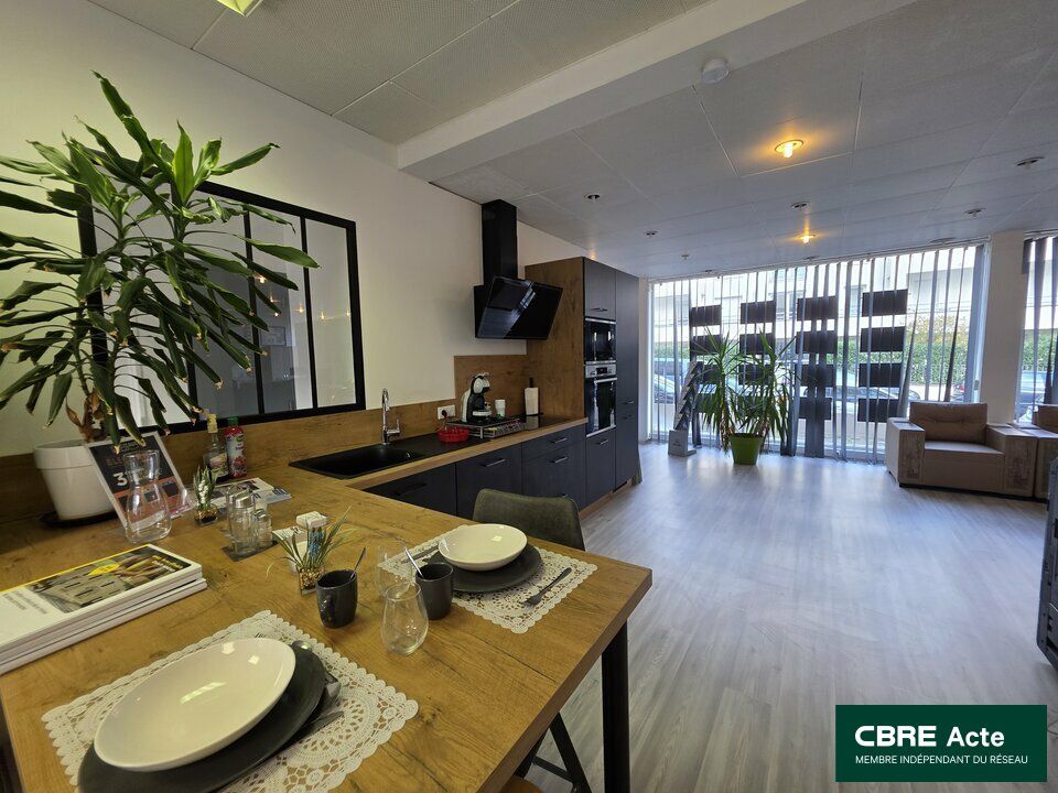 Ensemble immobilier - Local commercial et bureaux à NANCY