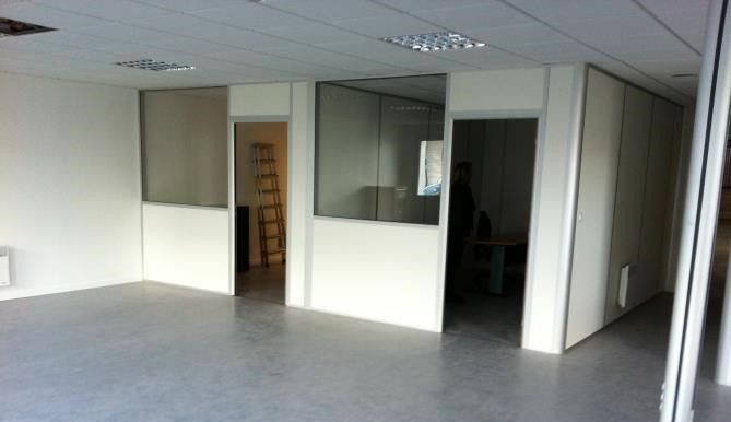 Location entrepôts 600 m² non divisibles