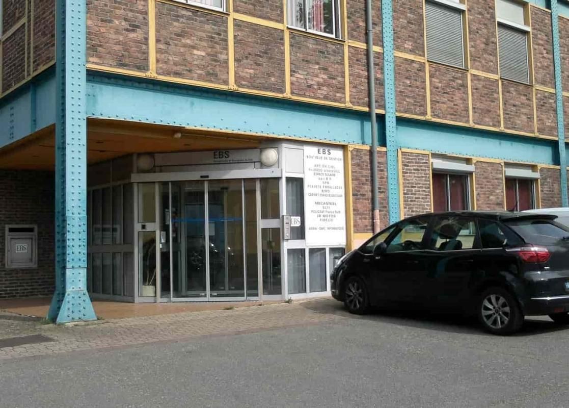 Location bureaux 27 m² divisibles à partir de 11 m²