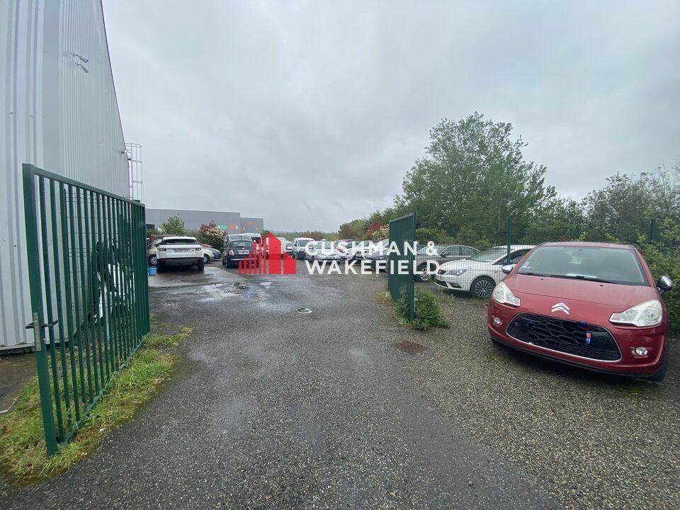 Location terrain 700 m² non divisibles