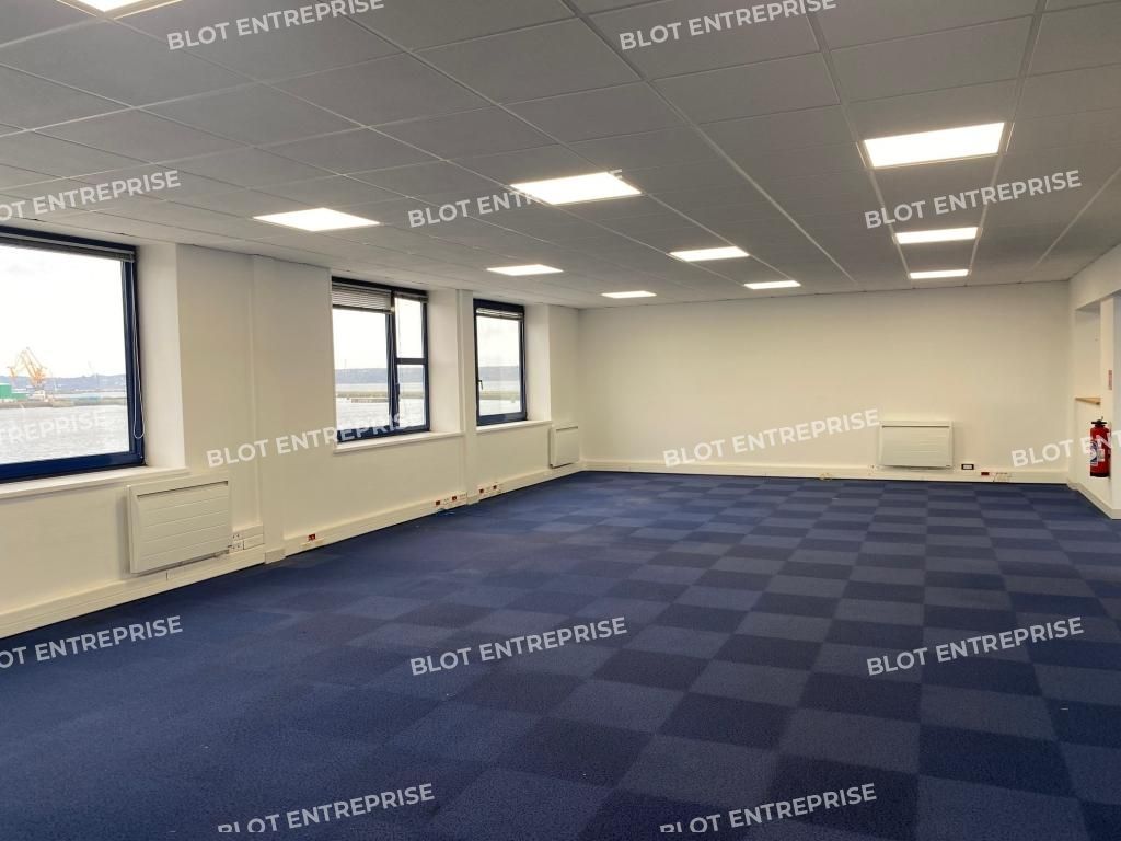 Location bureaux 220 m² non divisibles