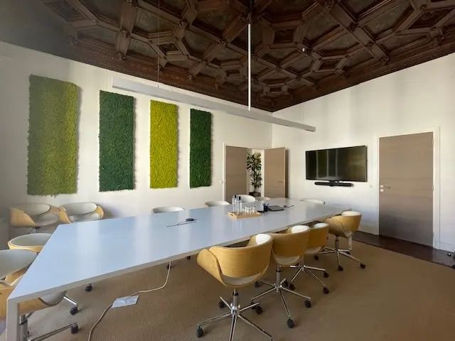 Location bureaux 300 m² non divisibles