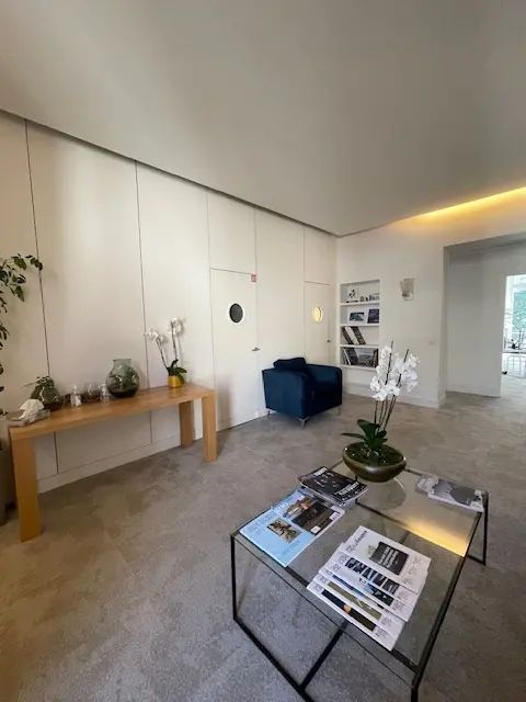 Location bureaux 300 m² non divisibles