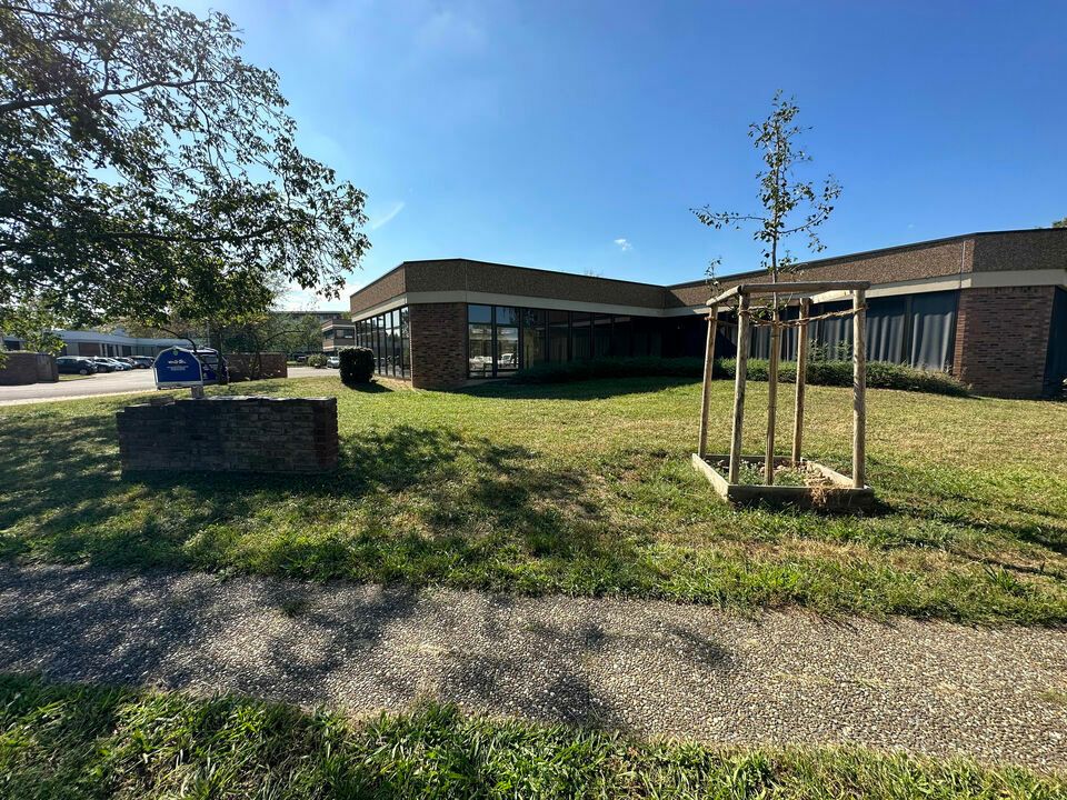 Location bureaux 153.9 m² non divisibles