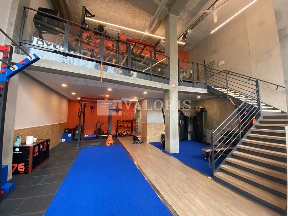 Location local commercial 211.2 m² non divisibles