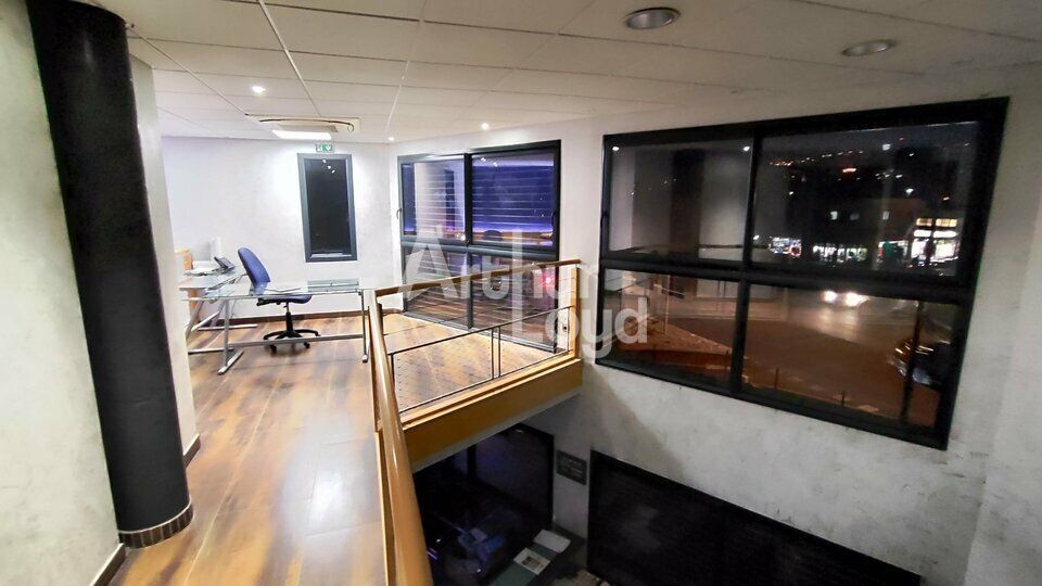 Location bureaux 130 m² non divisibles