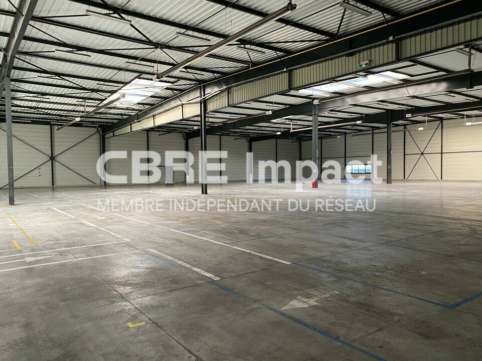 3126 m² pour ce local d'activites en vente à Longvic