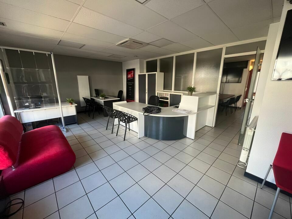 Location bureaux 119.99 m² non divisibles