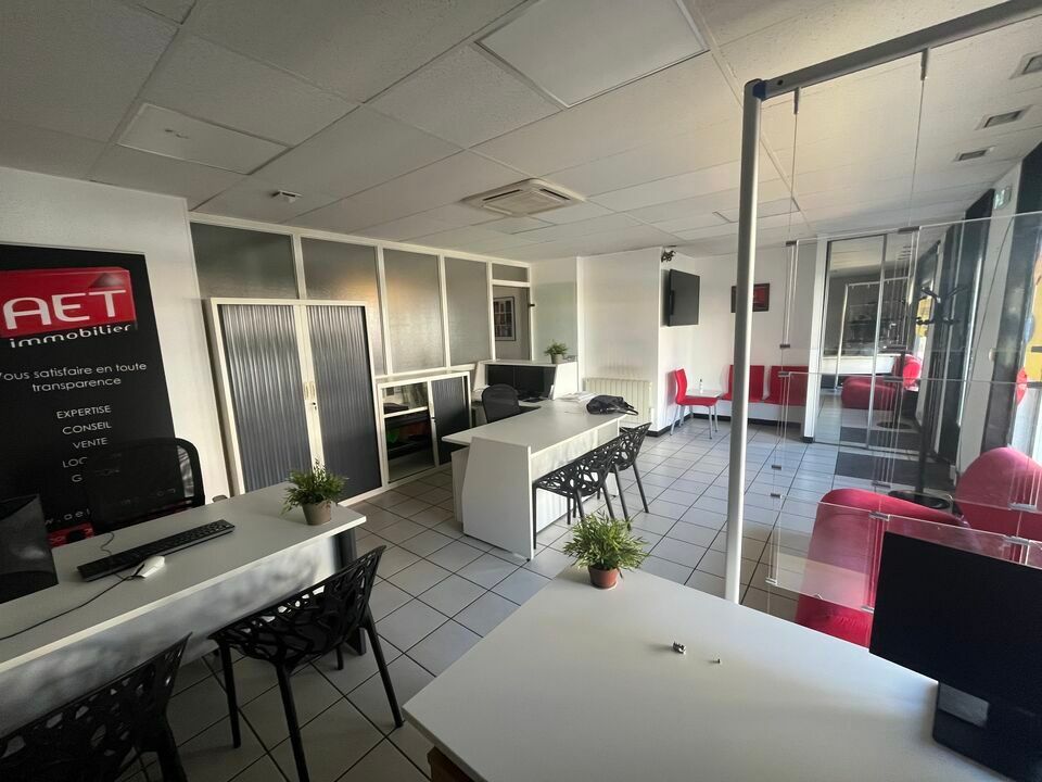 CLERMONT-FERRAND - BUREAUX DE 120 M² A LOUER