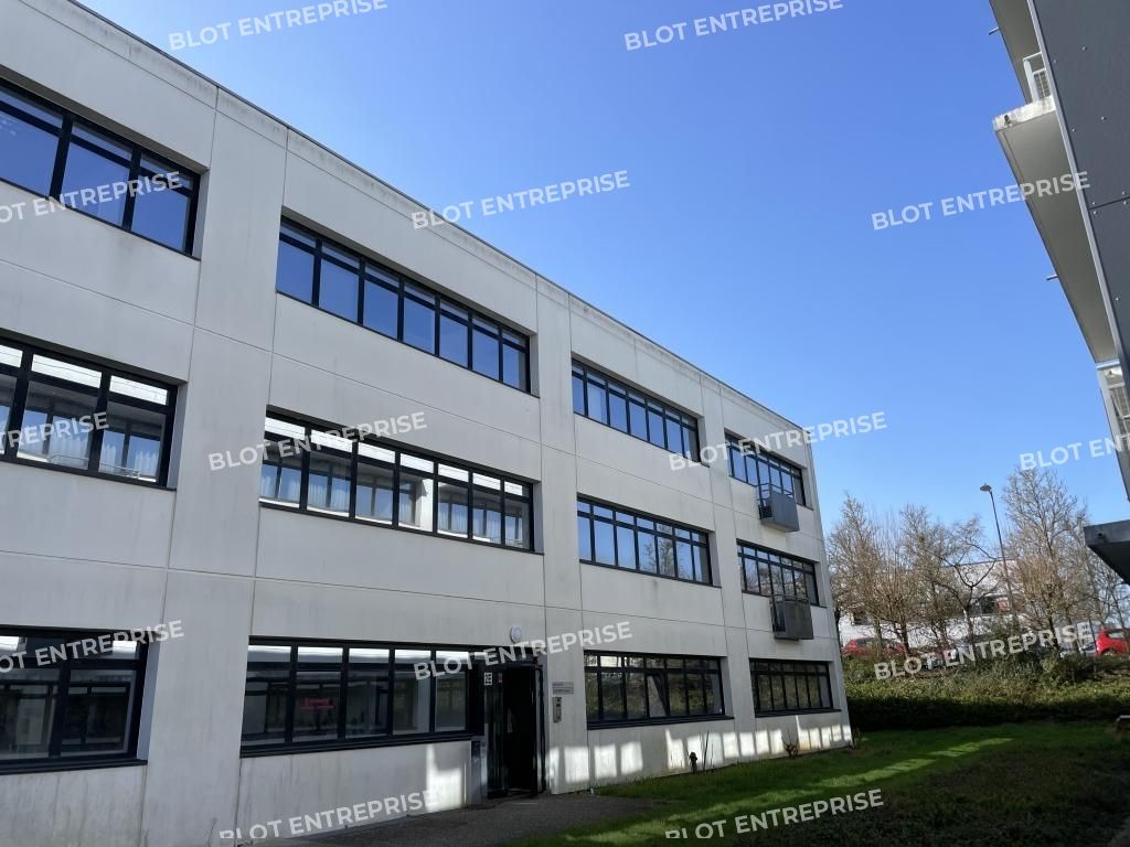 Vente bureaux 403 m² non divisibles